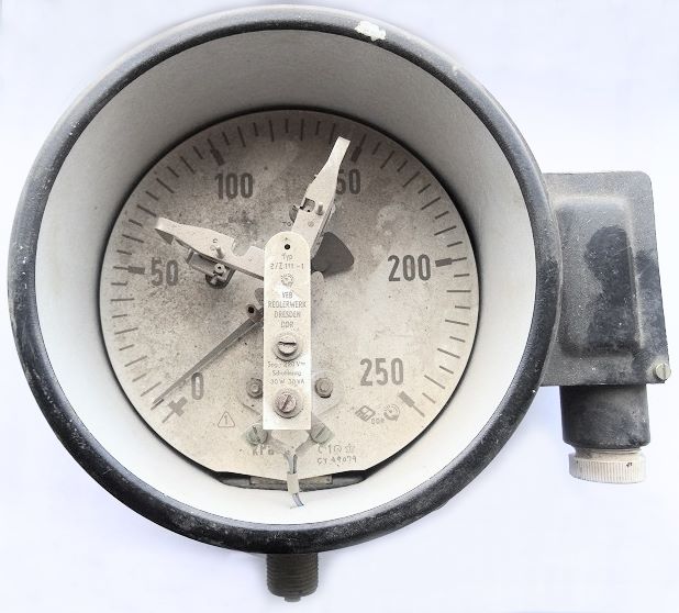 Манометр TGL (0-250кг/см2) М20*1,5 150С.1,5  100 мм