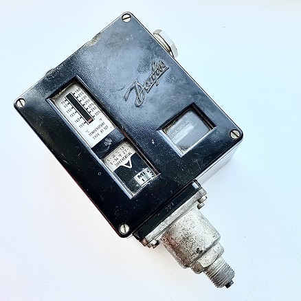 Реле температуры RT 107 Danfoss